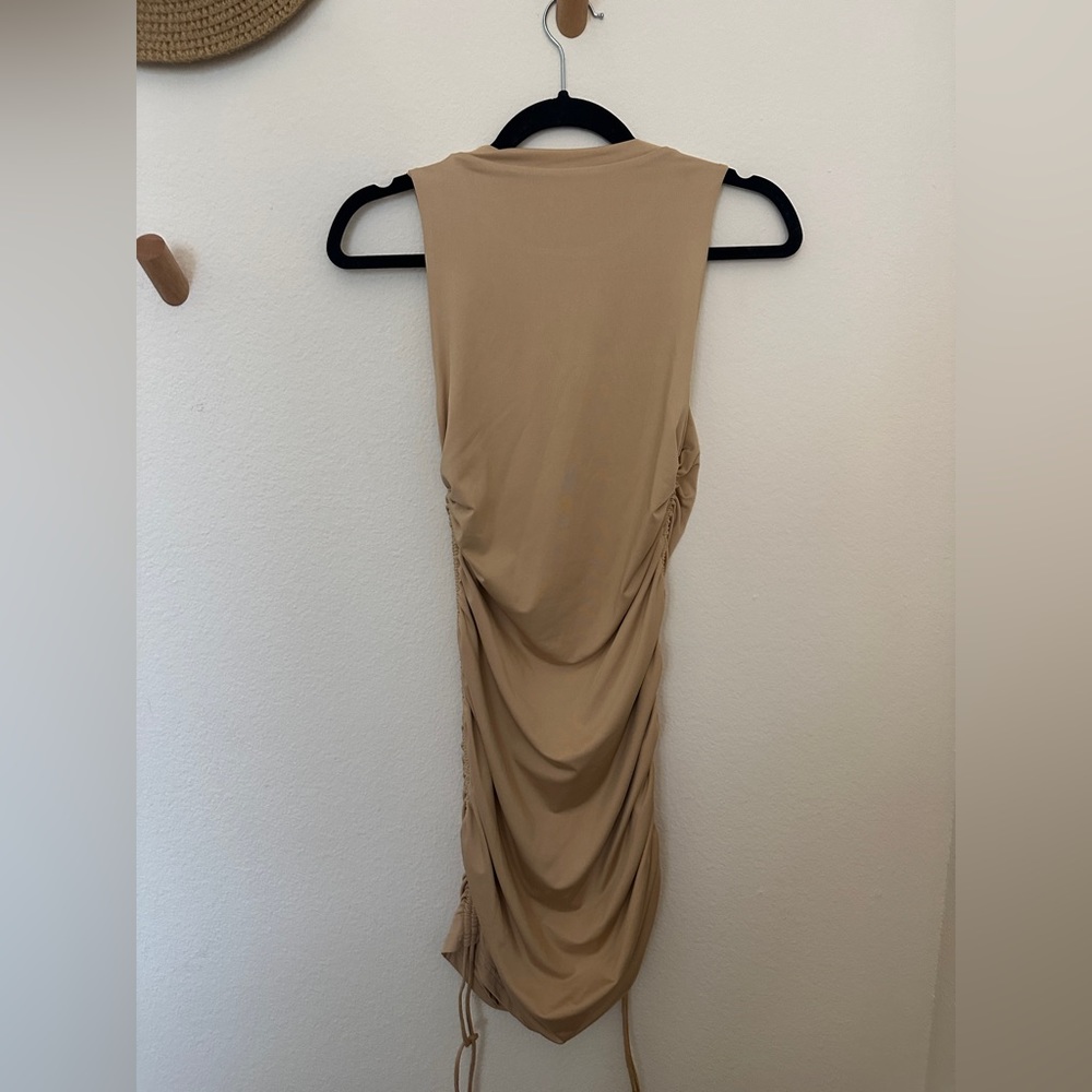 Revolve Superdown Cory Ruched Side Dress in Nude - Picture 5 of 5